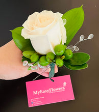 Load image into Gallery viewer, WHITE ROSE BOUTONNIERE
