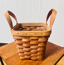 Load image into Gallery viewer, Lavender small basket
