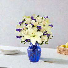 Load image into Gallery viewer, SKY SENTIMENTS BOUQUET
