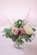 Load image into Gallery viewer, Soft Pink &amp; White Wedding Centerpiece
