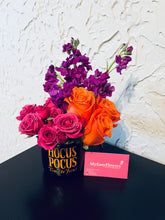 Load image into Gallery viewer, Mug Hocus Pocus with fresh flowers
