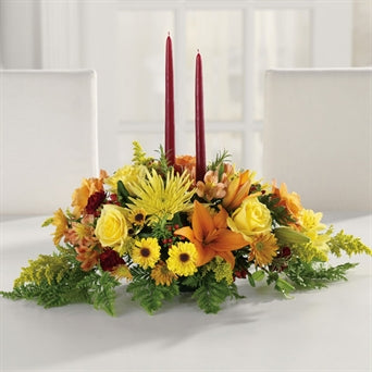 myeasyflowers-Roseae-ROSAS-ROSES_YELLOW-Alstroemeria-LIRIO DEL PERU-Astromelia (PERUVIAN LILY)_YELLOW-MUMS-CANDLE-CENTERPIECE